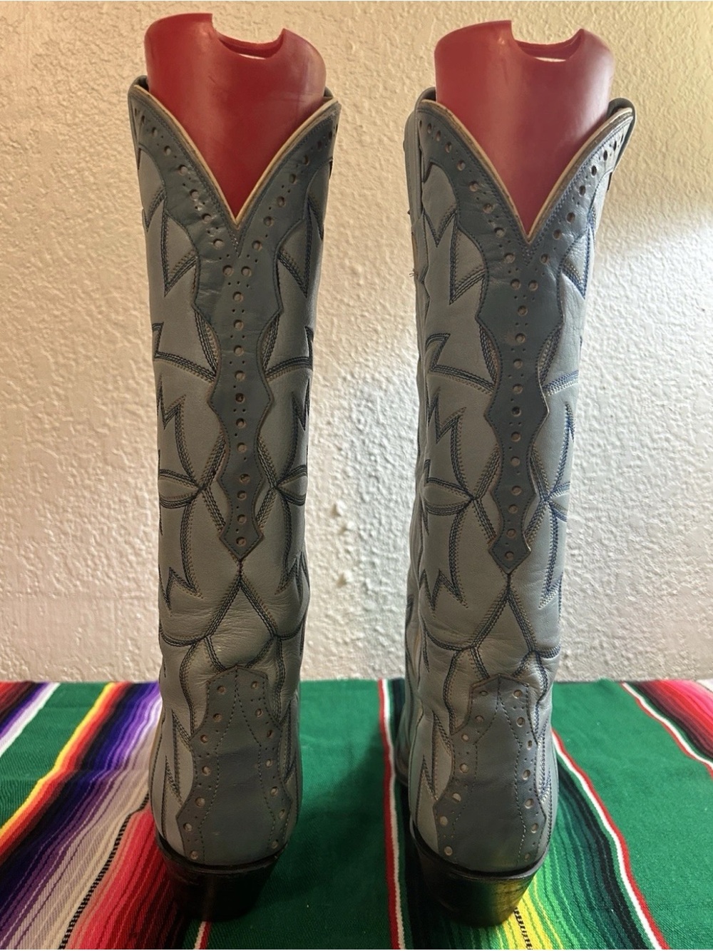 *RARE* Soft Powder Blue Hand Made Laramie Boots - Picture 5 of 11